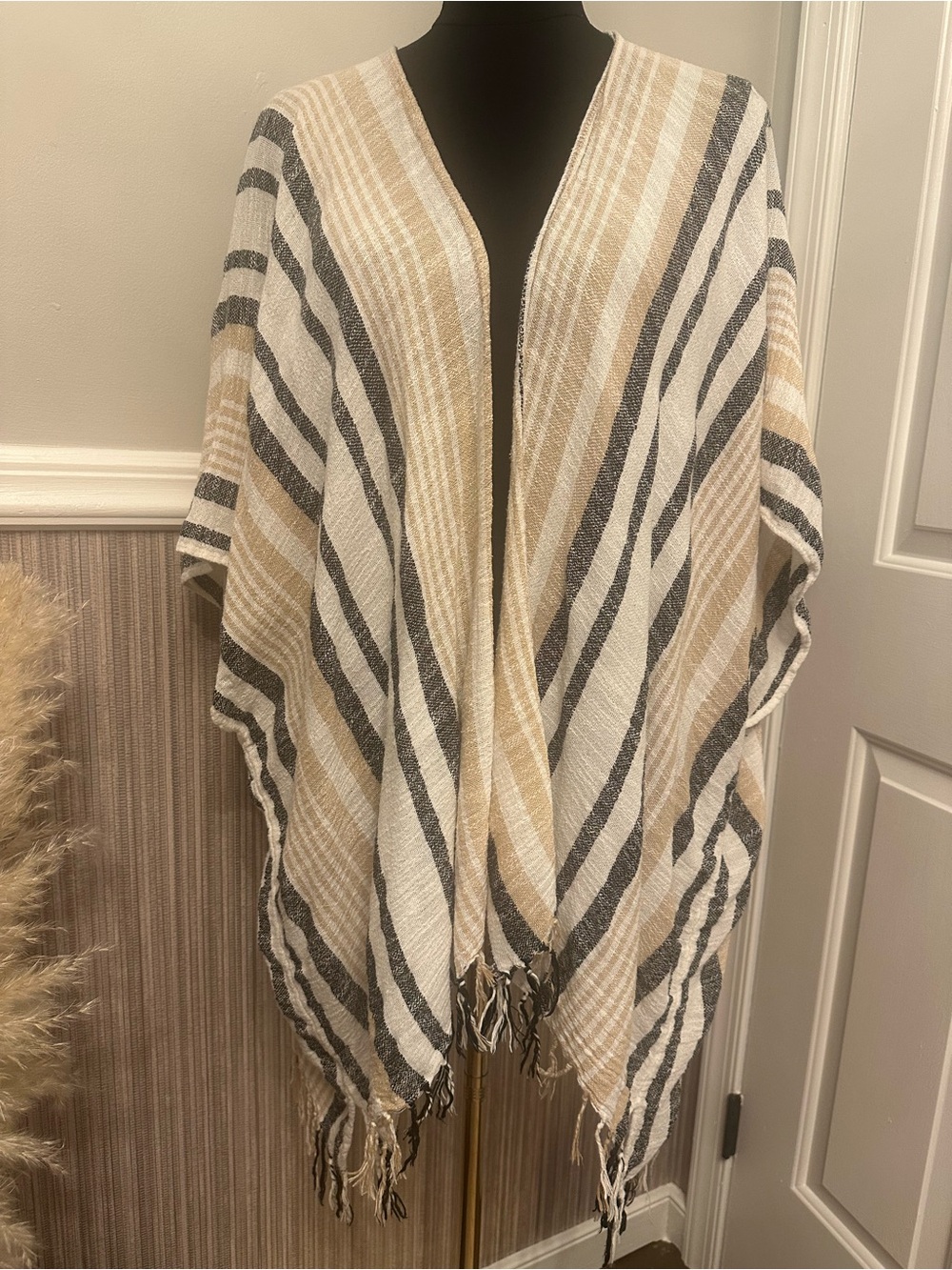 American Eagle One Size Striped Fringe Ruana Poncho Wrap Cream Tan Black